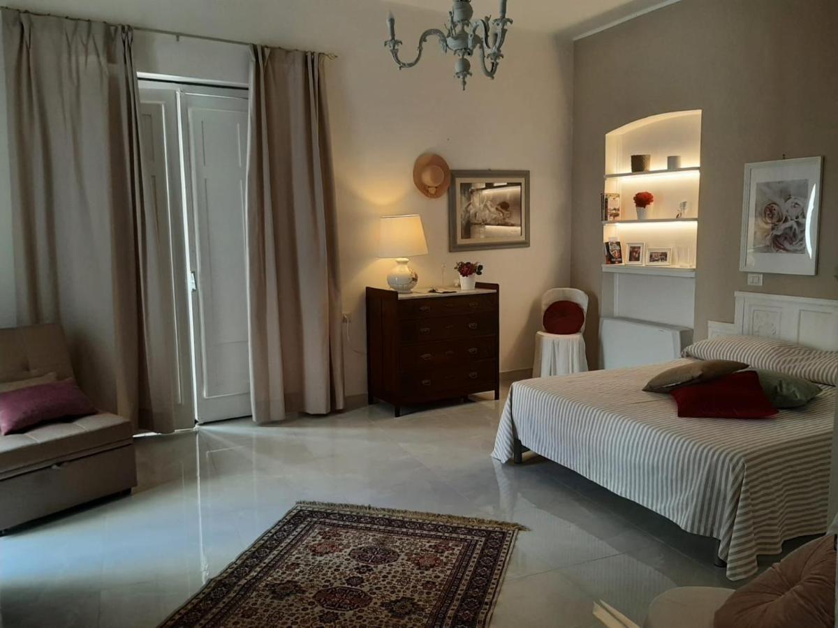 La Vie En Rose - Casa Vacanze Diamante Kültér fotó