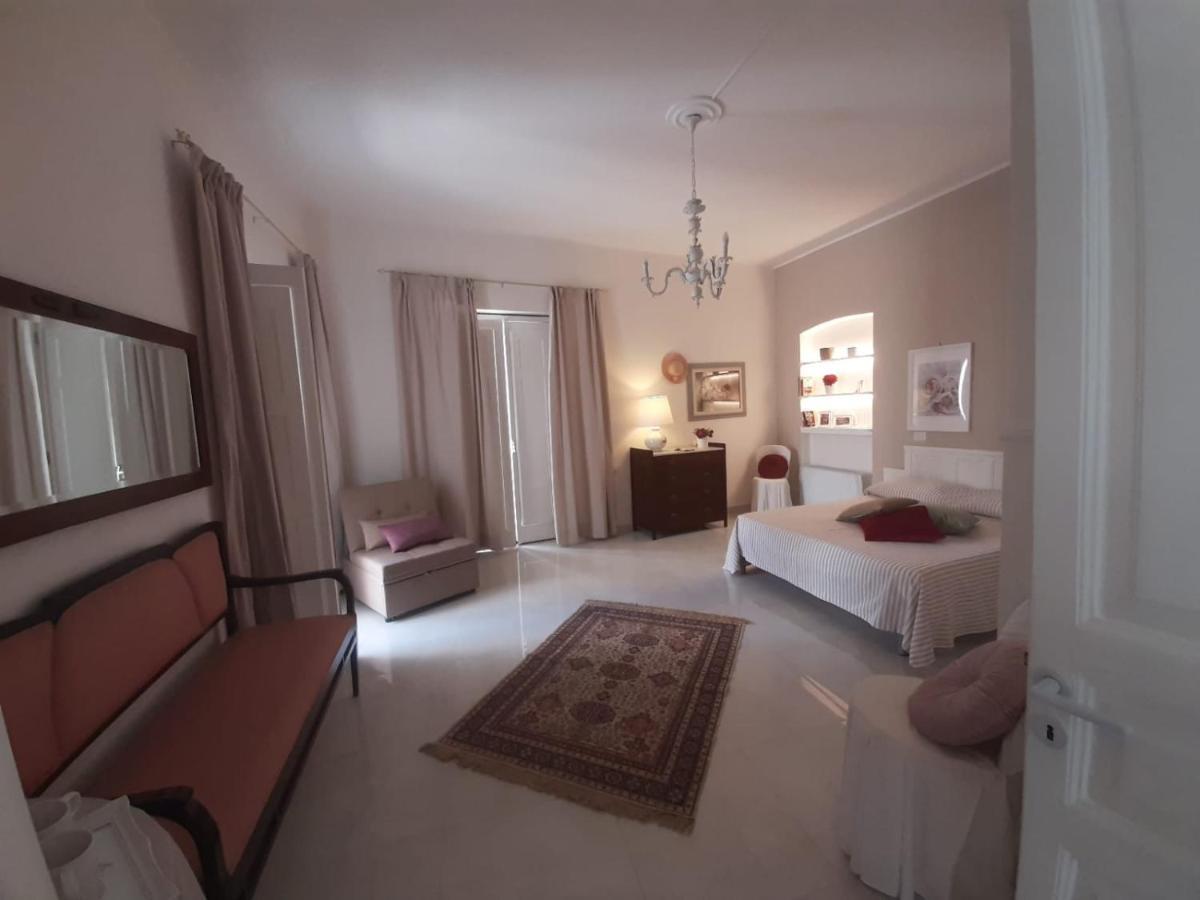 La Vie En Rose - Casa Vacanze Diamante Kültér fotó